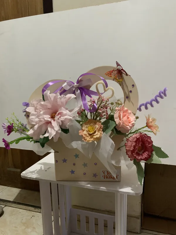 Blooming Heart Box Tas